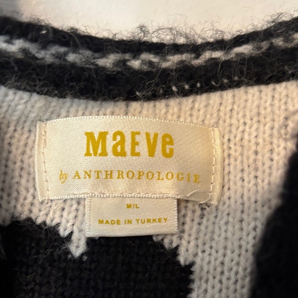 Anthropologie Black Cardigan with Cream Hearts - Picture 2 of 6